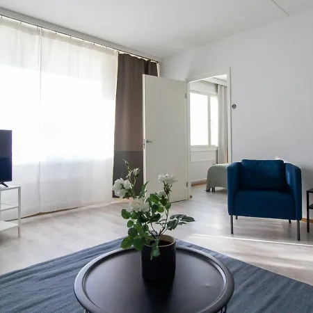 Апартаменты Spacious For 5 Вантаа